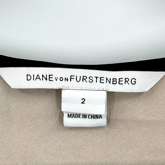 Diane Von Furstenberg Shany Abstract Floral Lace Black Sleeveless Jumpsuit 2 - Picture 7 of 11